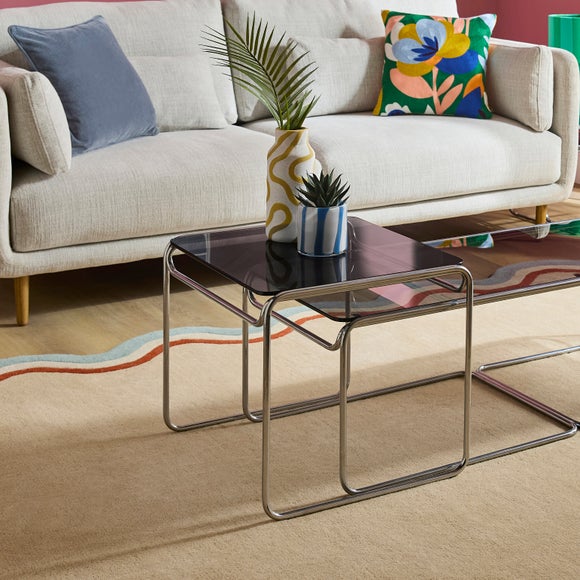 Carousel navigation image position 2 of 6