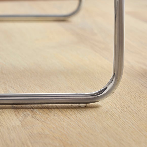 Carousel navigation image position 4 of 6