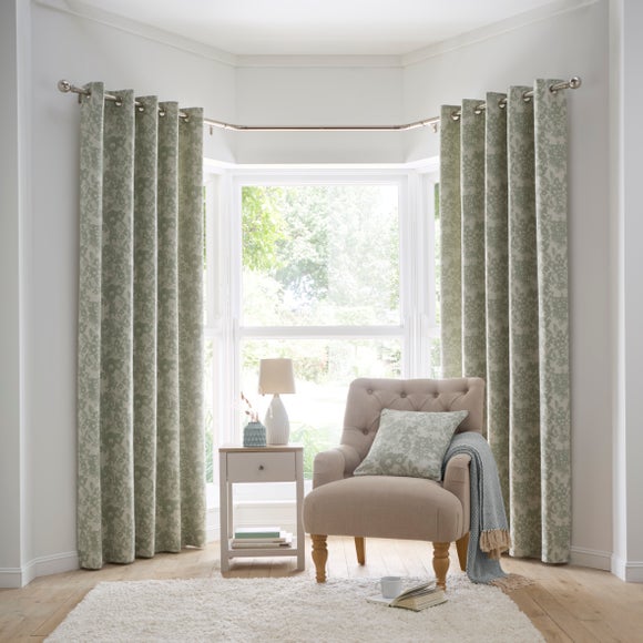 Carousel navigation image position 2 of 8