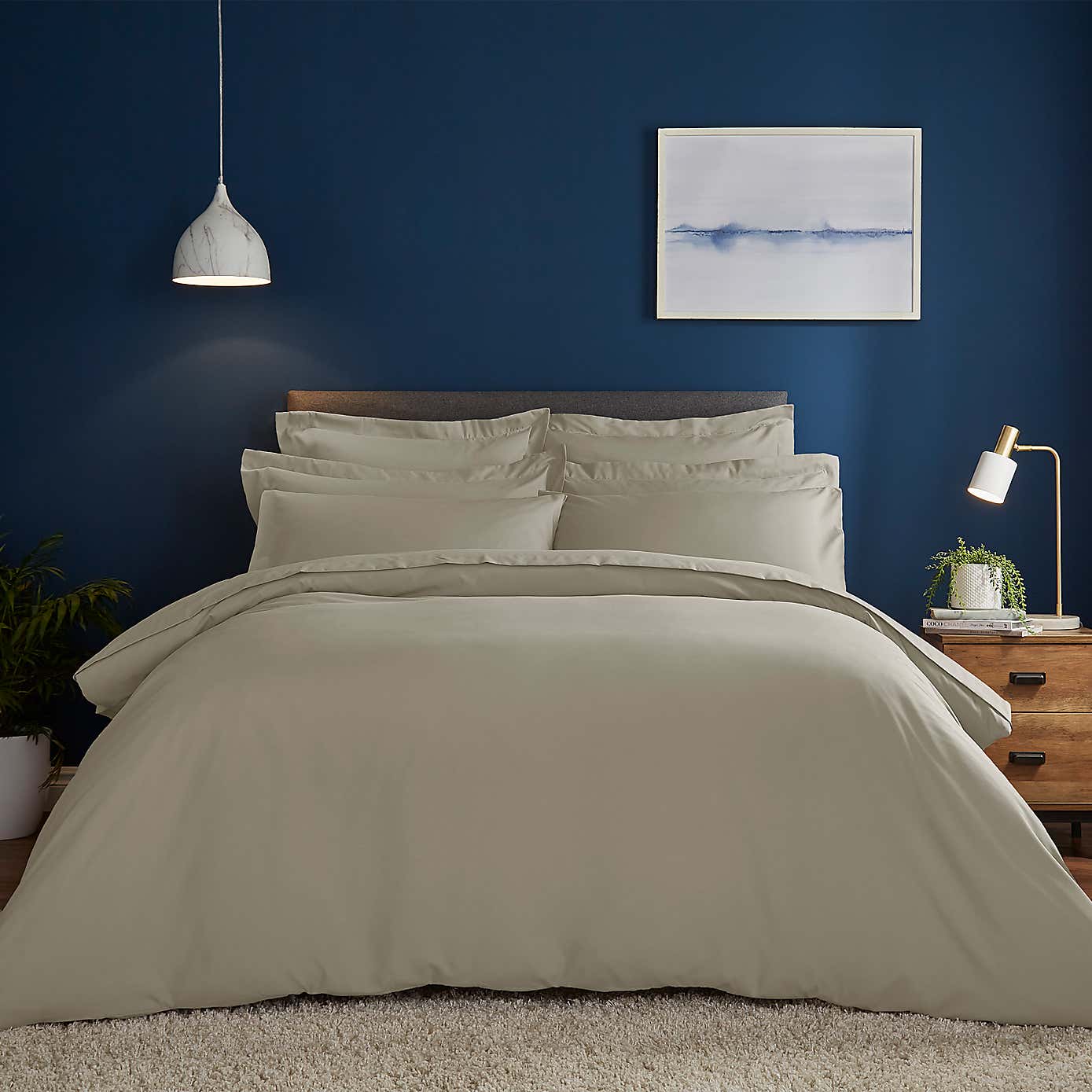 Carousel zoom image position 1 of 2