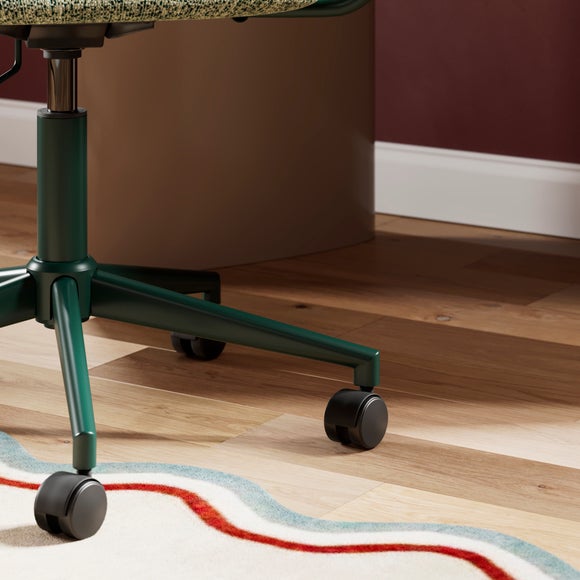 Carousel navigation image position 4 of 8