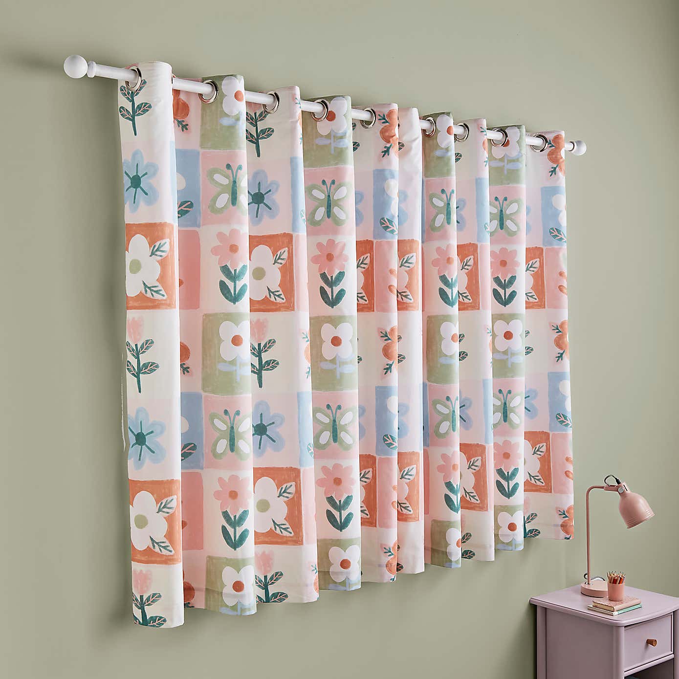 Carousel zoom image position 4 of 4