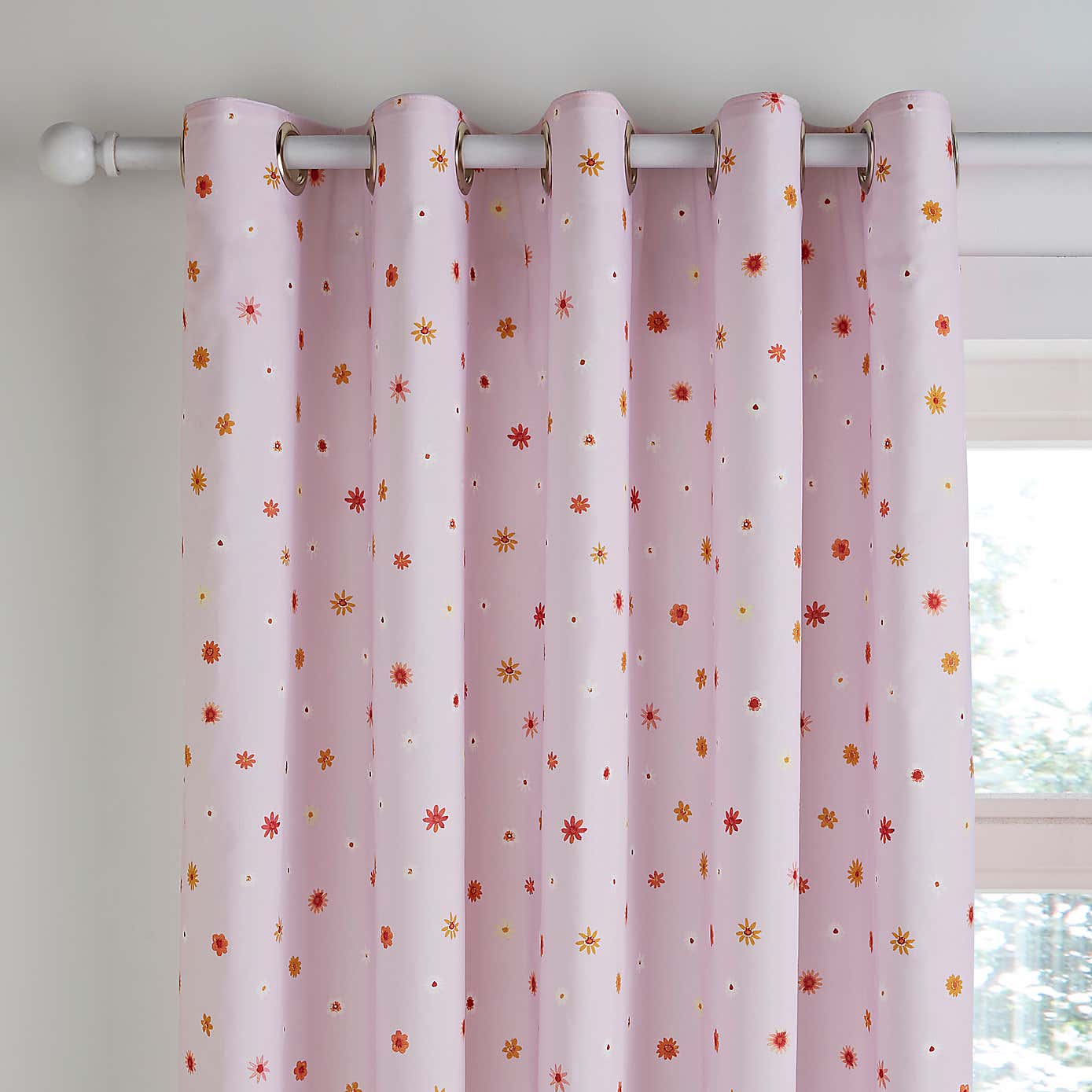 Carousel zoom image position 2 of 4