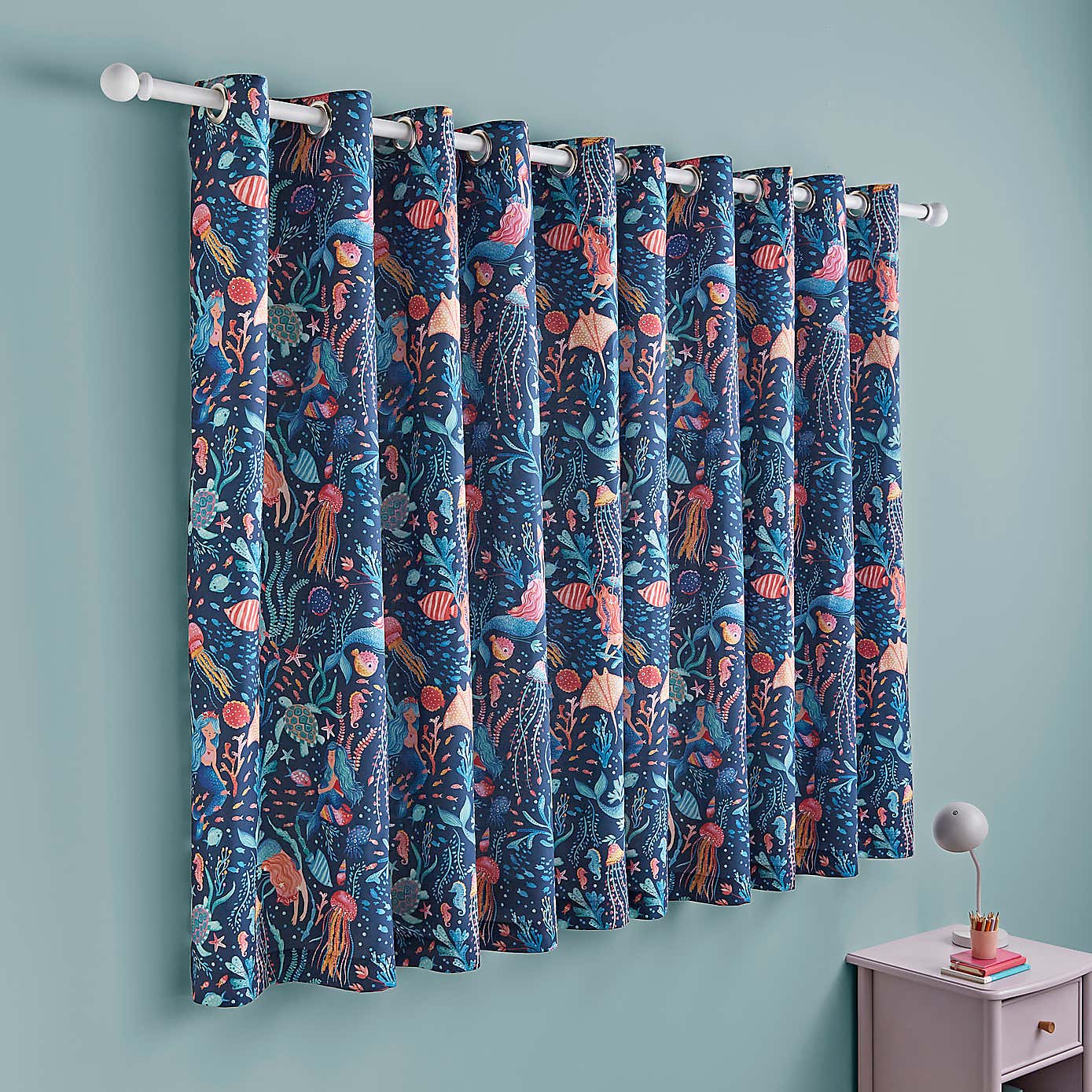 Carousel zoom image position 4 of 4