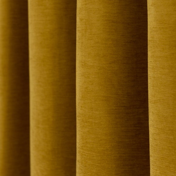 Carousel navigation image position 3 of 5