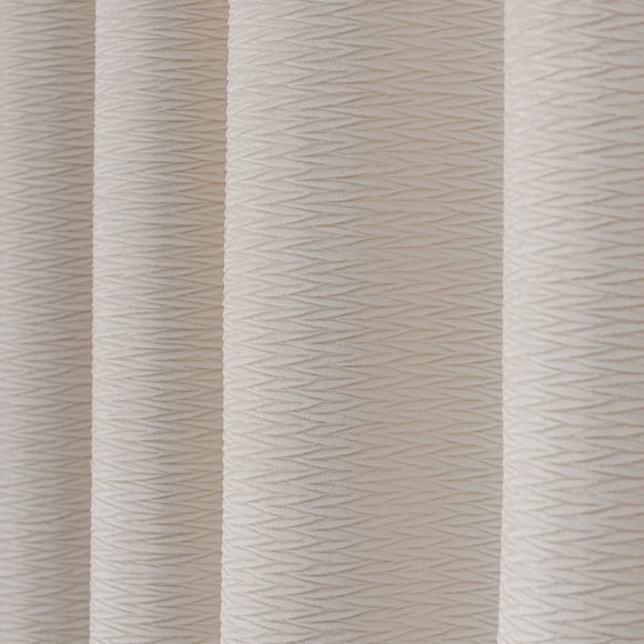 Carousel navigation image position 3 of 5