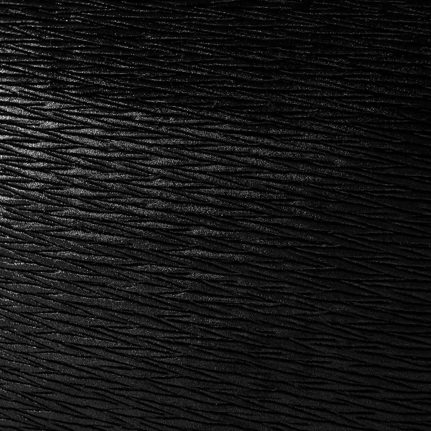 Carousel zoom image position 2 of 3