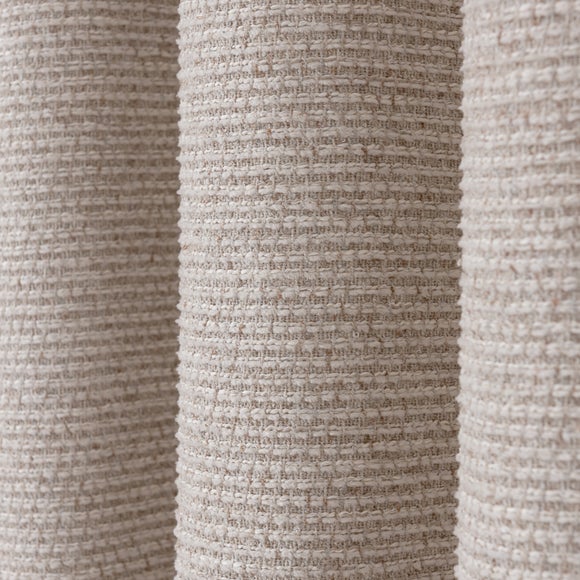 Carousel navigation image position 3 of 6