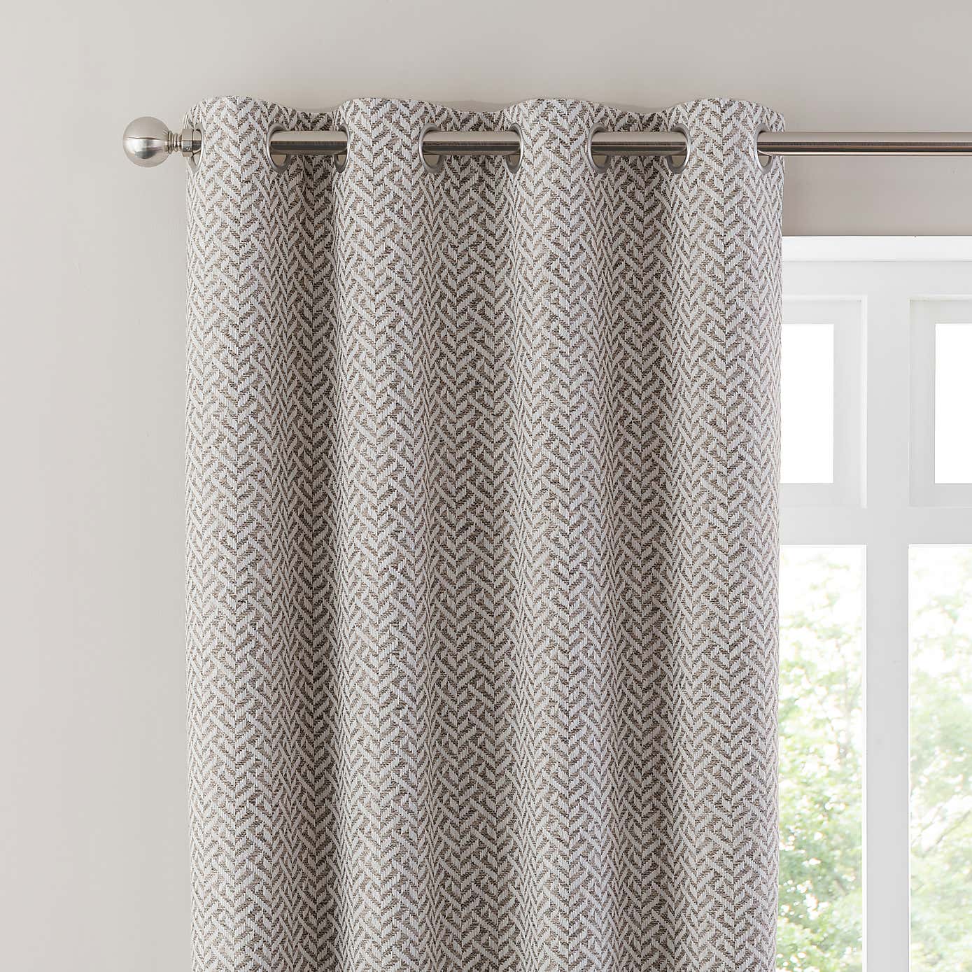 Carousel zoom image position 1 of 5