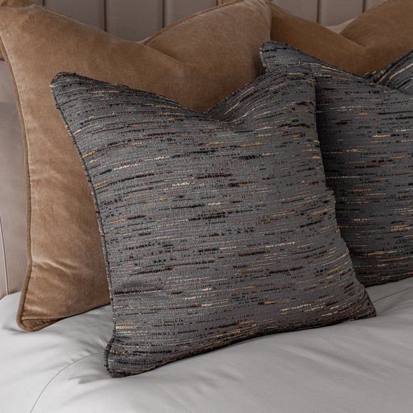 Hotel Fontaine Square Cushion