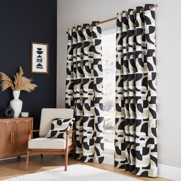 Carousel navigation image position 2 of 5