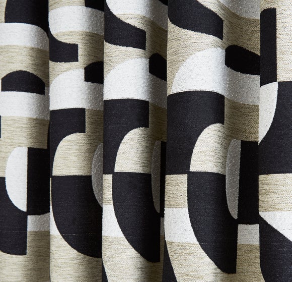 Carousel navigation image position 3 of 5