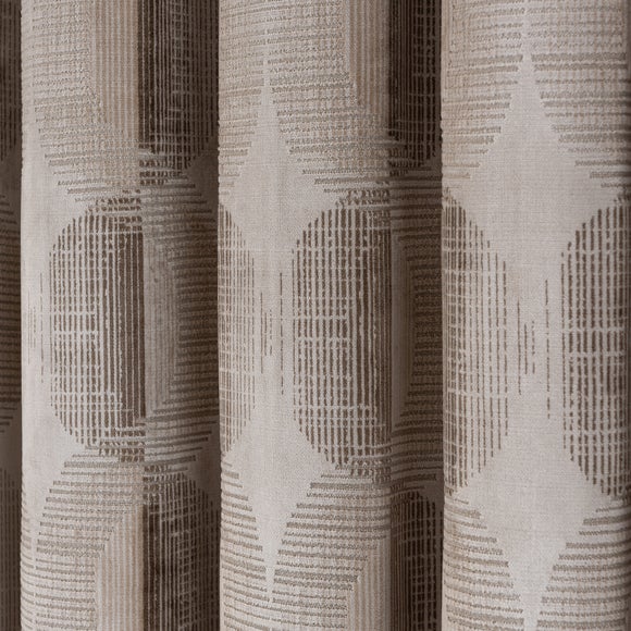 Carousel navigation image position 3 of 6