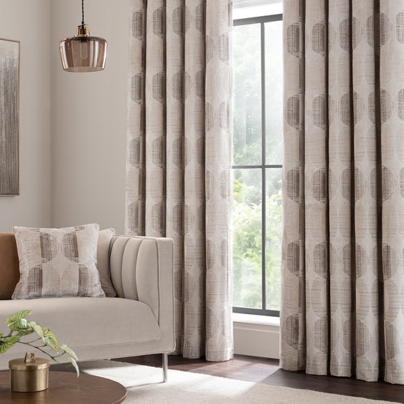 Carousel navigation image position 4 of 6