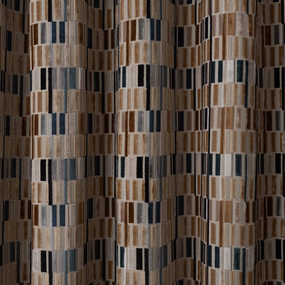 Carousel navigation image position 3 of 5