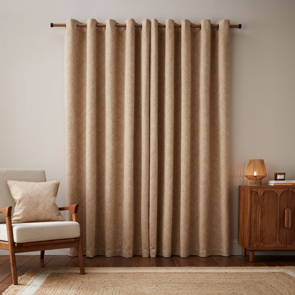 Carousel navigation image position 4 of 6