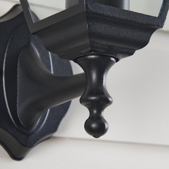 Carousel navigation image position 3 of 6