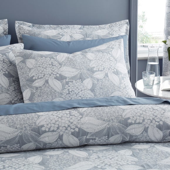 Carousel navigation image position 2 of 6