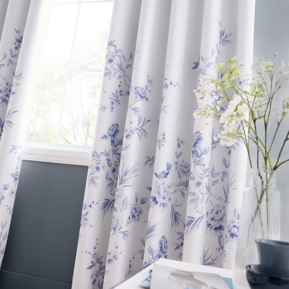 Carousel navigation image position 4 of 5