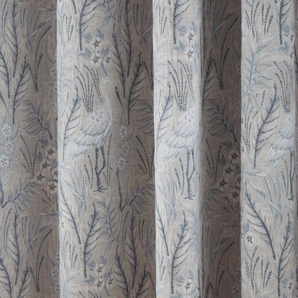 Carousel navigation image position 3 of 5