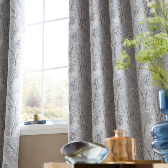 Carousel navigation image position 4 of 5