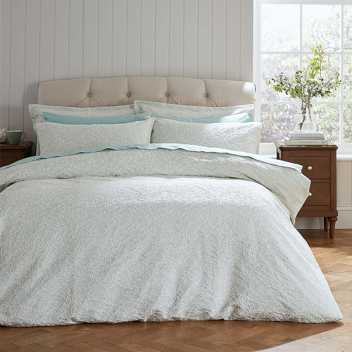 Carousel zoom image position 3 of 7