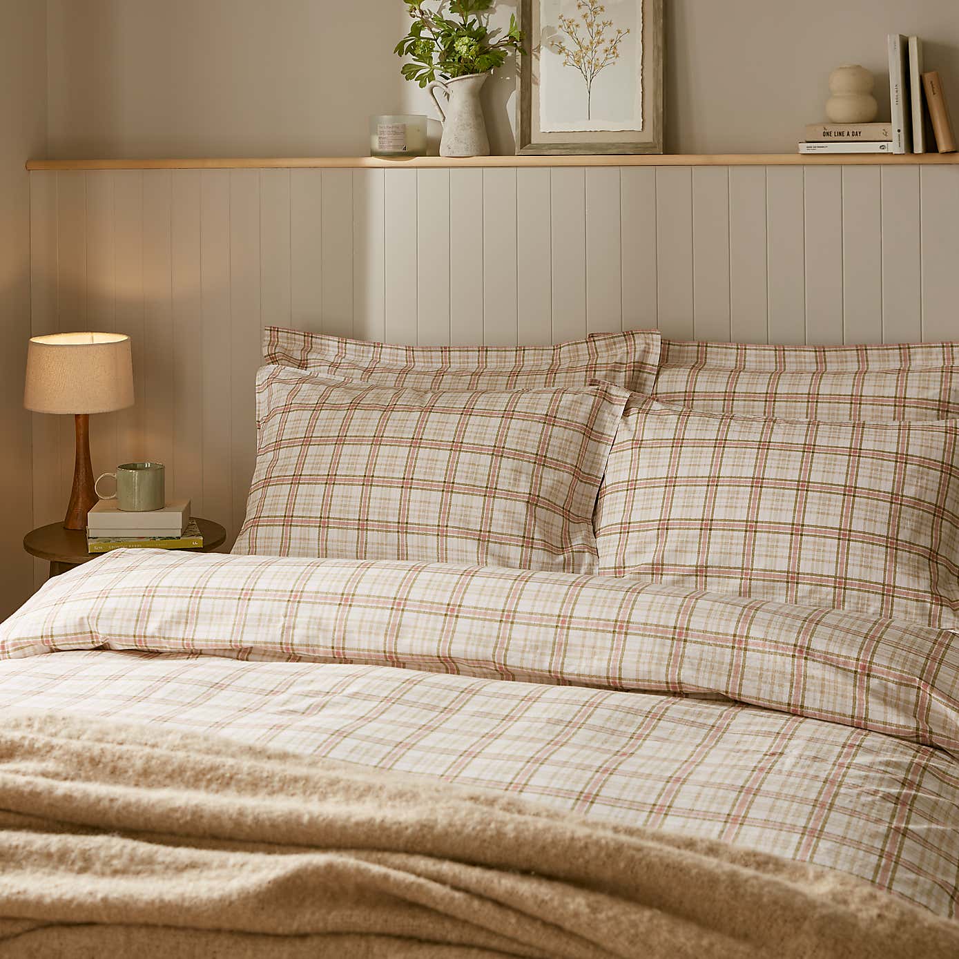 Carousel zoom image position 6 of 9