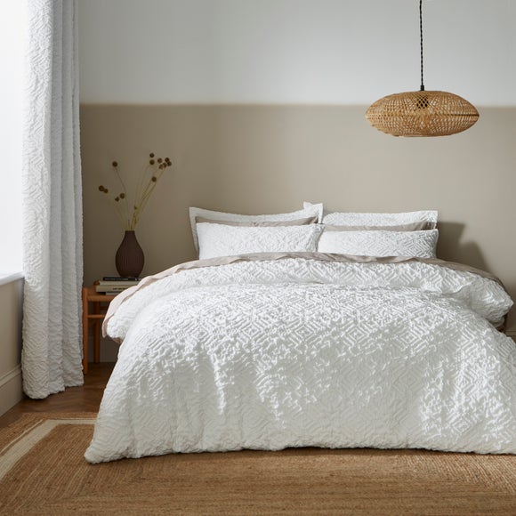 Carousel navigation image position 3 of 6