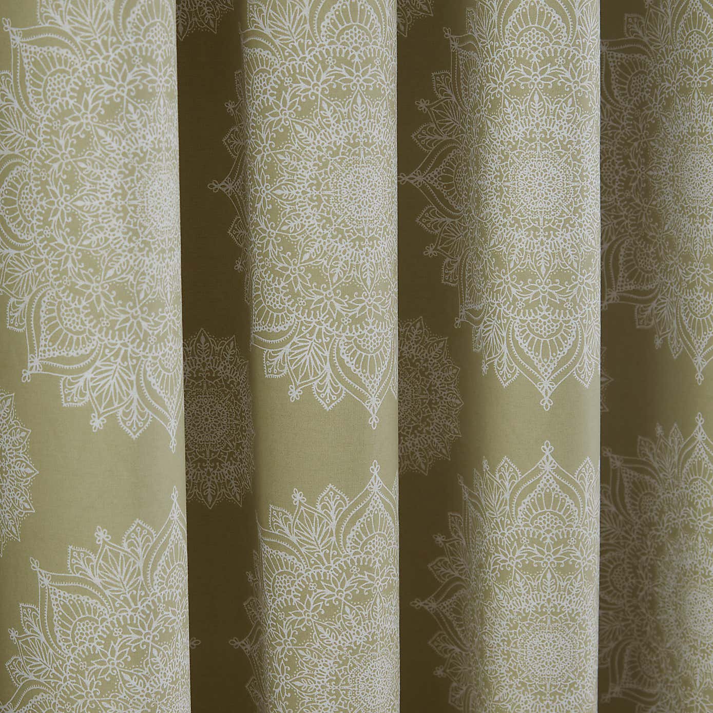 Carousel zoom image position 3 of 4