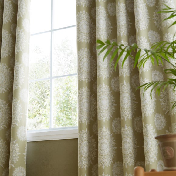 Carousel navigation image position 4 of 5