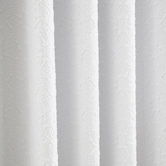 Carousel navigation image position 3 of 5