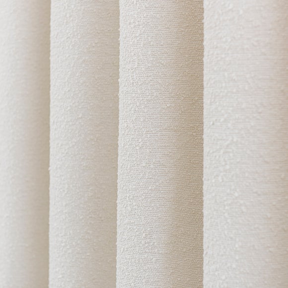 Carousel navigation image position 3 of 9