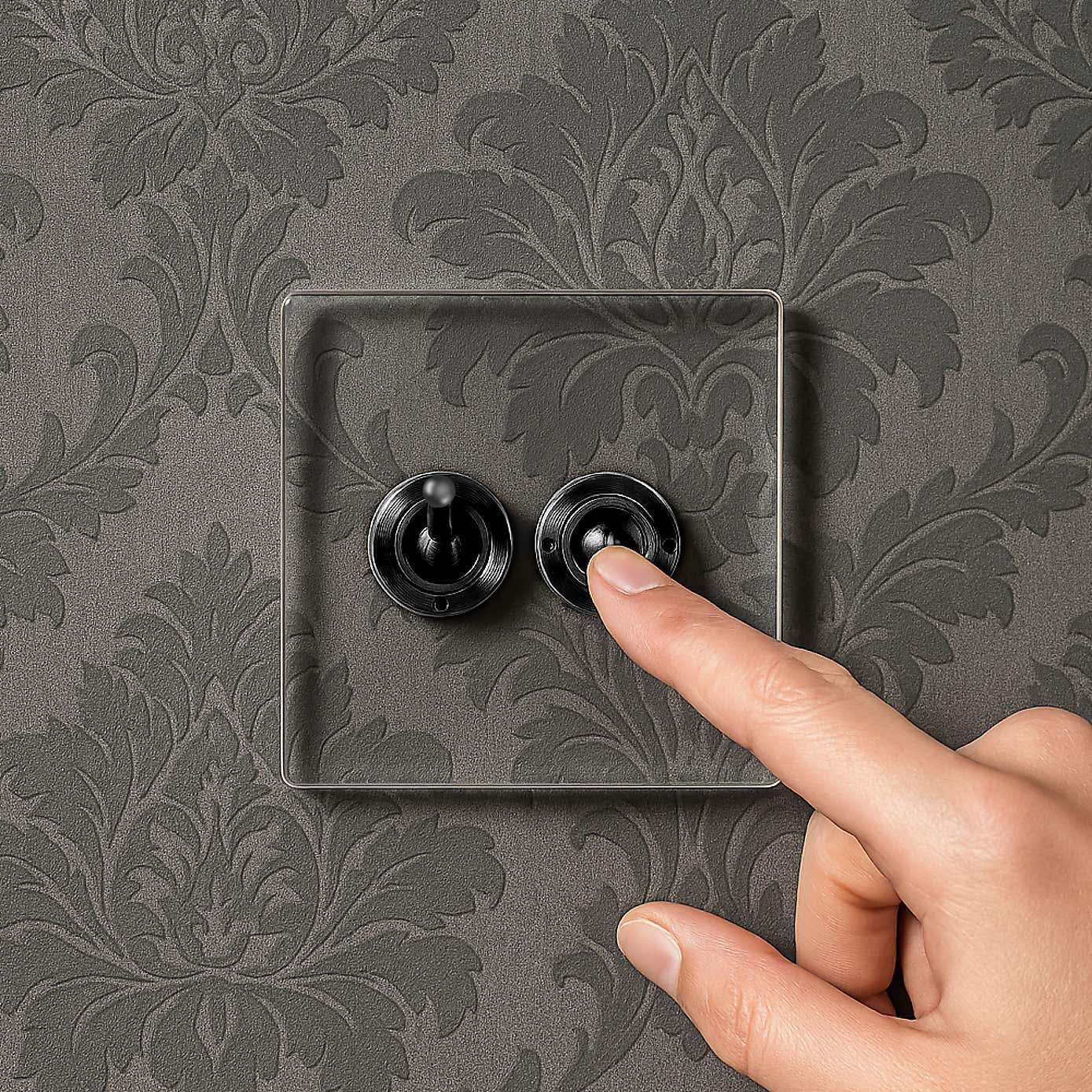 Carousel zoom image position 2 of 5