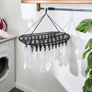 30 Peg Mesh Shelf With Hanger