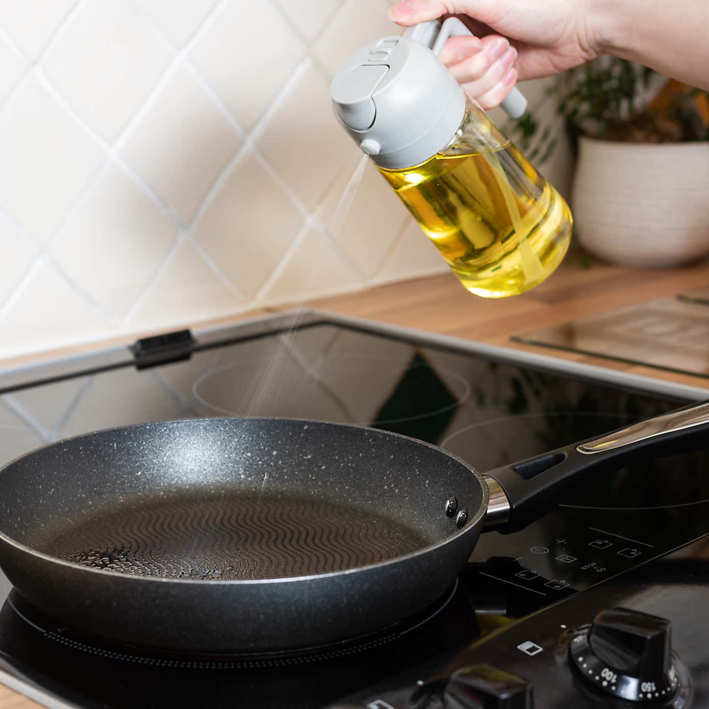 Carousel zoom image position 3 of 7