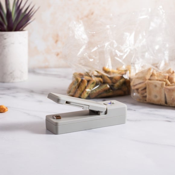 Carousel navigation image position 3 of 4