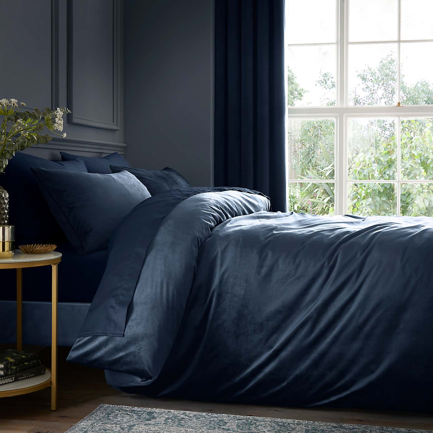 Carousel zoom image position 3 of 5