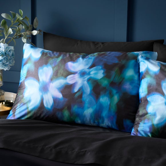 Carousel navigation image position 2 of 6