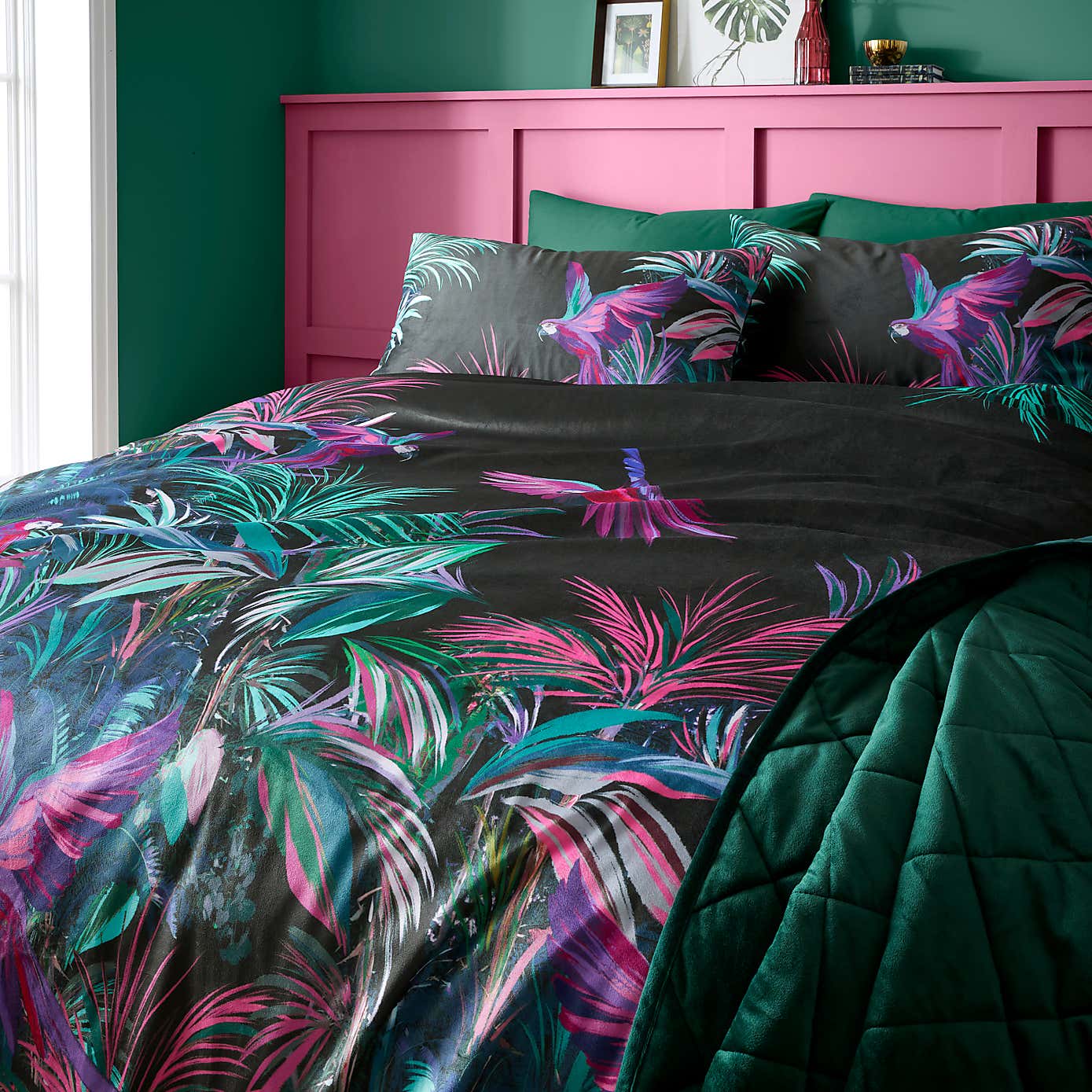 Carousel zoom image position 4 of 6