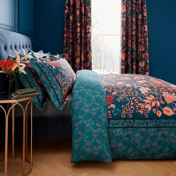 Carousel navigation image position 4 of 5