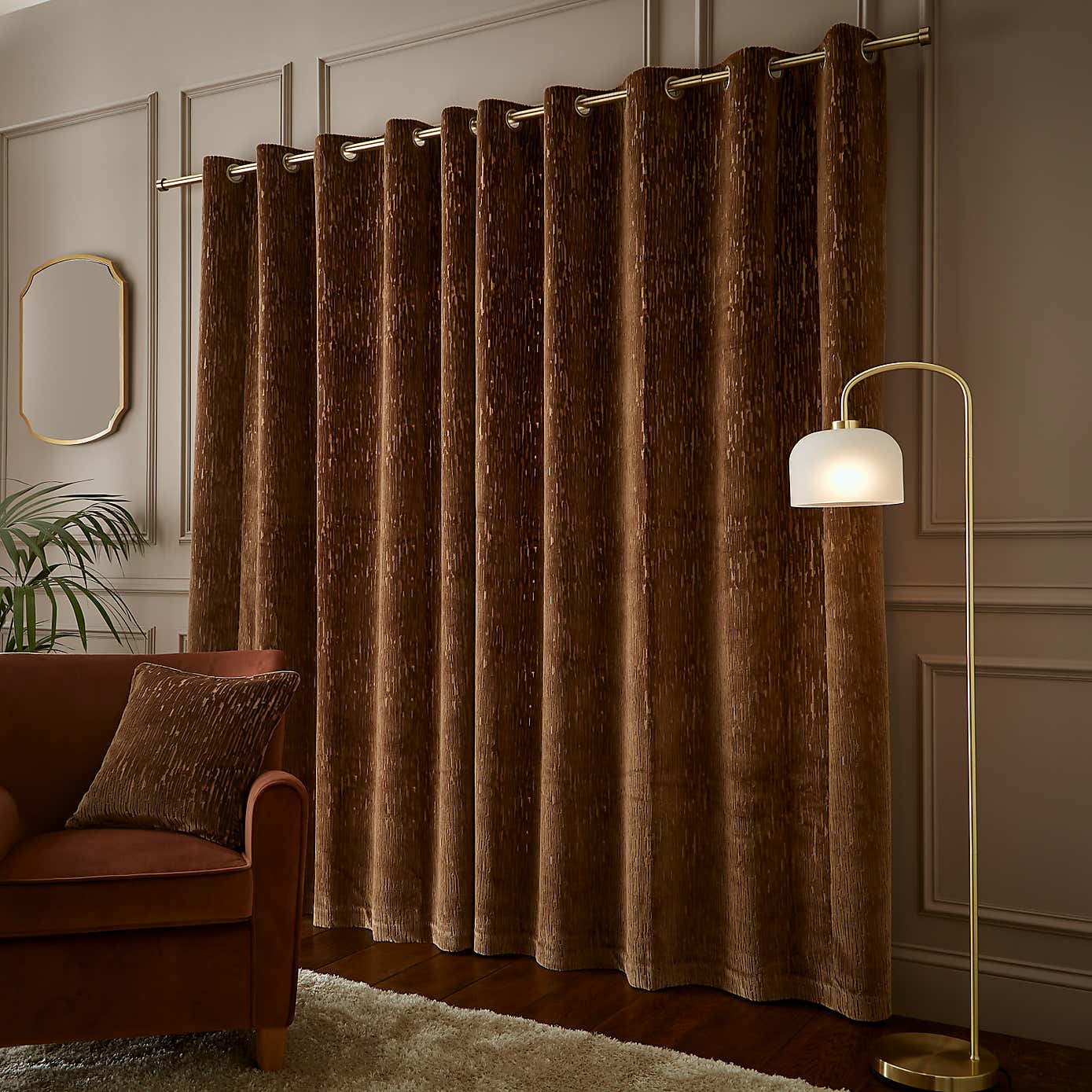 Carousel zoom image position 4 of 5