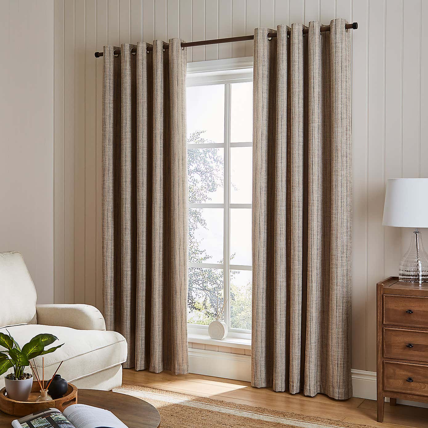 Carousel zoom image position 2 of 5