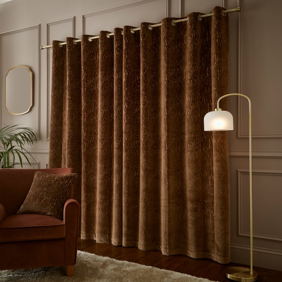 Carousel navigation image position 4 of 6