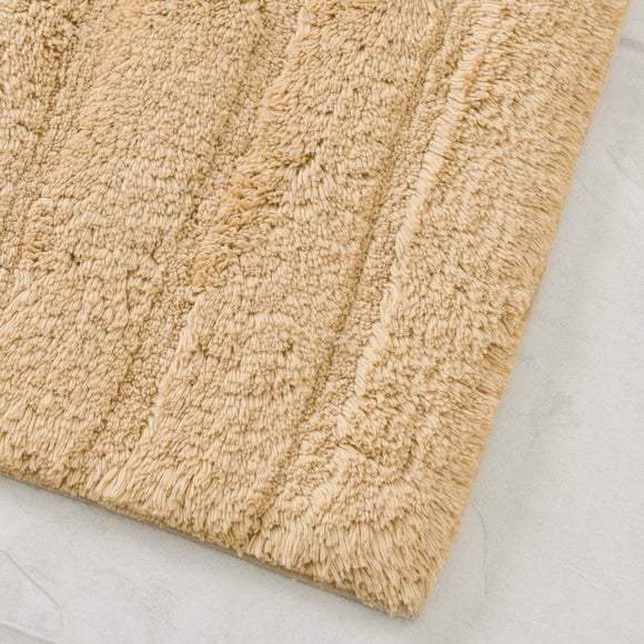 Carousel navigation image position 2 of 3