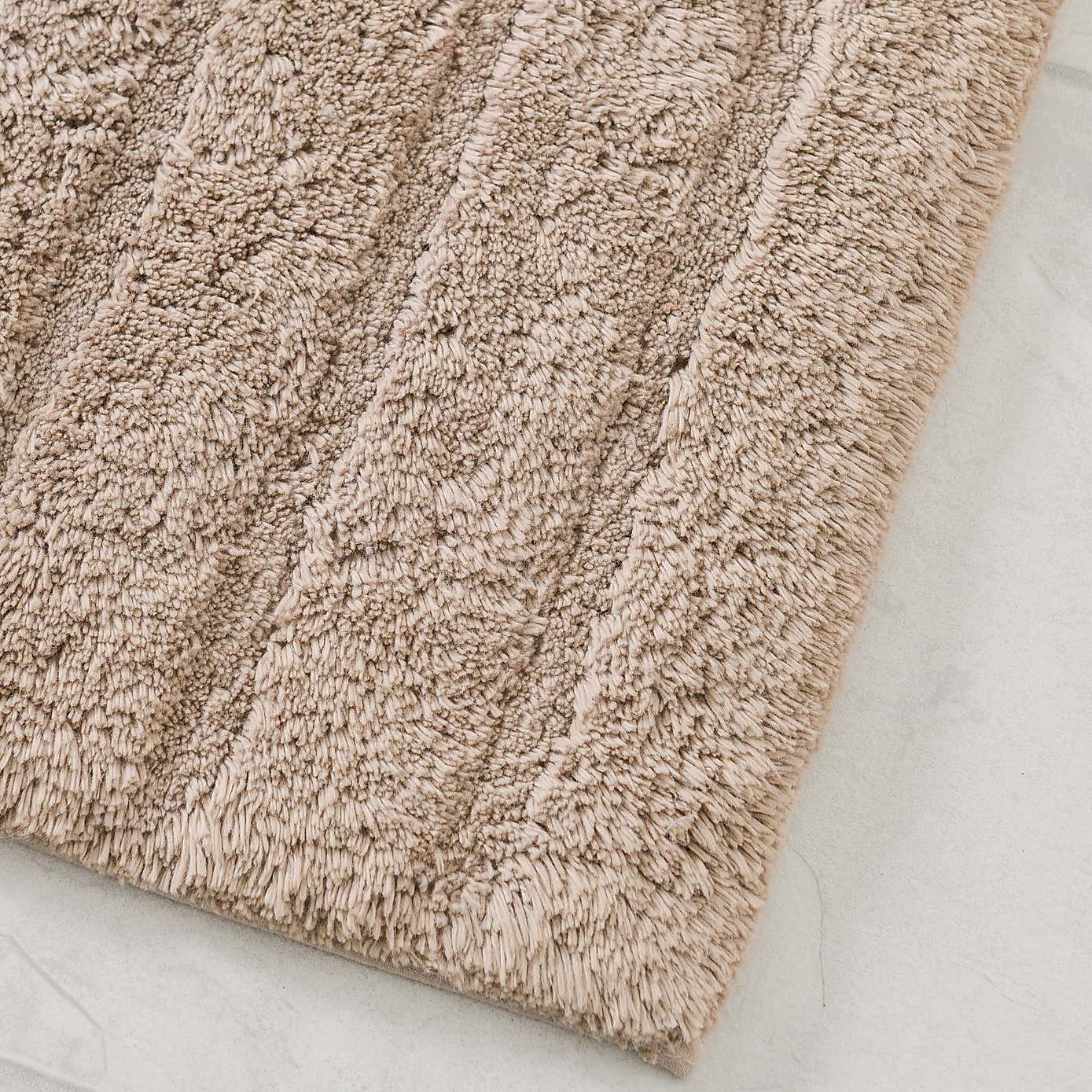 Carousel zoom image position 2 of 3