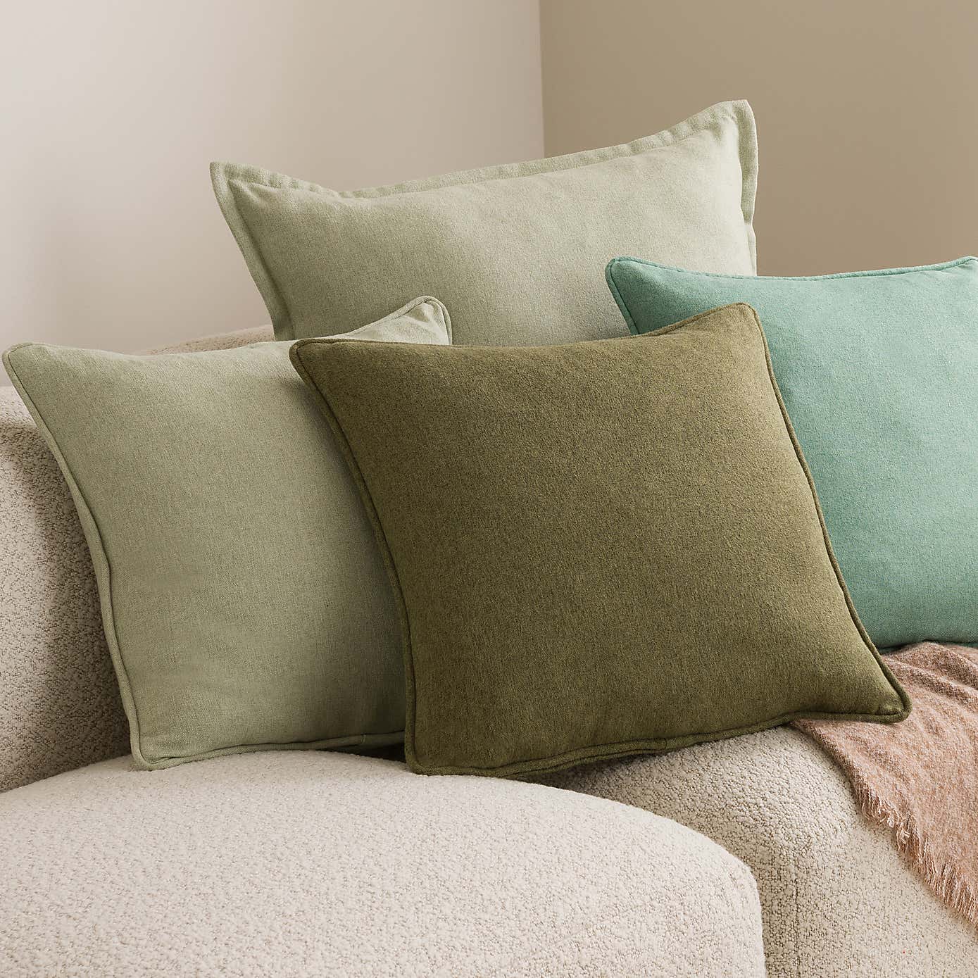 Carousel zoom image position 4 of 5