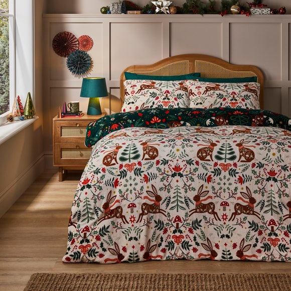 Woodland Hares Printed Fleece Duvet Cover and Pillowcase Set
