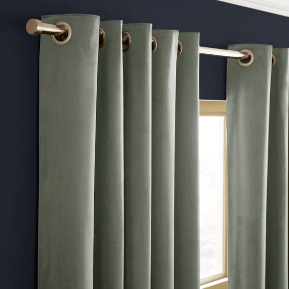 Luxe Velour Eyelet Curtains (Blackout Available)
