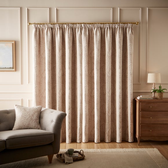 Carousel navigation image position 4 of 6