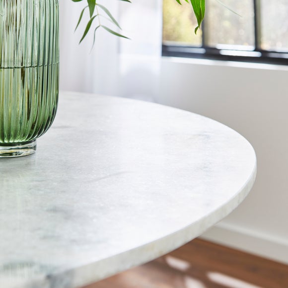 Carousel navigation image position 4 of 6